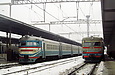 ЭР2-548/342 и ЭР2Р-7033 на станции Харьков-Пассажирский
