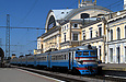 ЭР2-582 поезд №6690 Красноград — Харьков на станции Харьков-Пассажирский