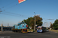 ТГМ4Б-2581 и ЗИУ-682Г00 #853 20-го маршрута на Московском проспекте возле одного из съездов с Московского путепровода