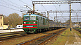 ВЛ82м-042 с поездом Харьков - Умань проходит станцию Новая Бавария