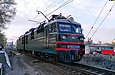 ВЛ82м-049 выполняет маневры на станции Харьков-Грузовой в окрестностях платформы Верещаковка-Левадская