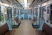 Пассажирский салон вагона метро типа 81-714 #8132