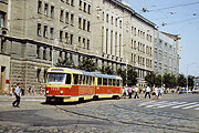 Tatra-K2SU #1928 5-го маршрута поворачивает с площади Советской Украины (сейчас Конституции) на Московский проспект