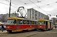 Tatra-T3SU #3007 и #425 27-го маршрута на улице Академика Павлова на остановке "Станция метро "Студенческая"
