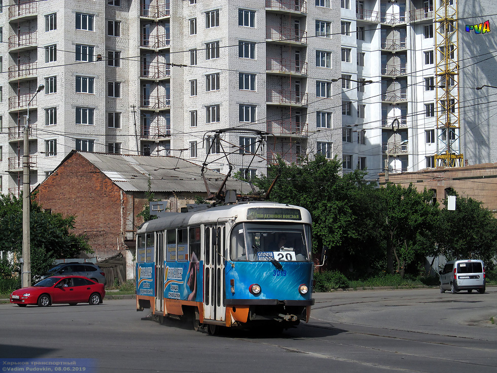 Tatra-T3SUCS #3019 20-го маршрута поворачивает с улицы Большой Панасовской на улицу Котляра