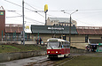 Tatra-T3SUCS #3019 20-го маршрута отправляется от конечной станции "Южный вокзал"
