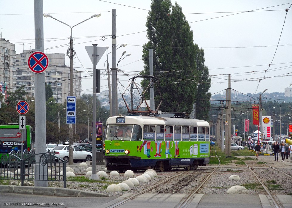 Tatra-T3A #3036 27-го маршрута на перекрестке улиц Героев Труда и Академика Павлова