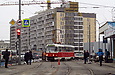 Tatra-T3SUCS #3042 20-го маршрута поворавчивает с пробивки Новоивановского моста на на улицу Клочковскую