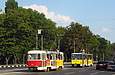 Tatra-T3SUCS #3042 и Tatra-T6B5 #4551 8-го маршрута на Московском проспекте на перекрестке с улицей Броненосца "Потемкин"