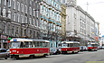 Tatra-T3 #3049, Tatra-T3SUCS #469 и #278 6-го маршрута на площади Конституции возле поворота на площадь Павловскую
