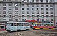 Tatra-T3SU #3053 6-го маршрута и #3067 7-го маршрута на конечной станции "Южный вокзал"