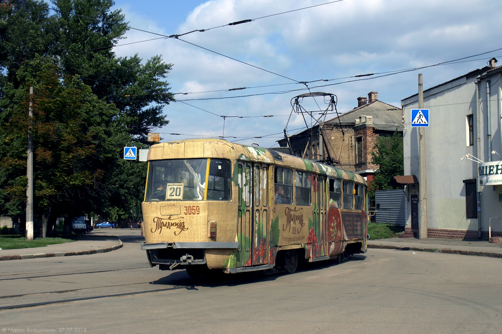 Tatra-T3SU #3059 20-го маршрута поворачивает с улицы Котлова в Лосевский переулок