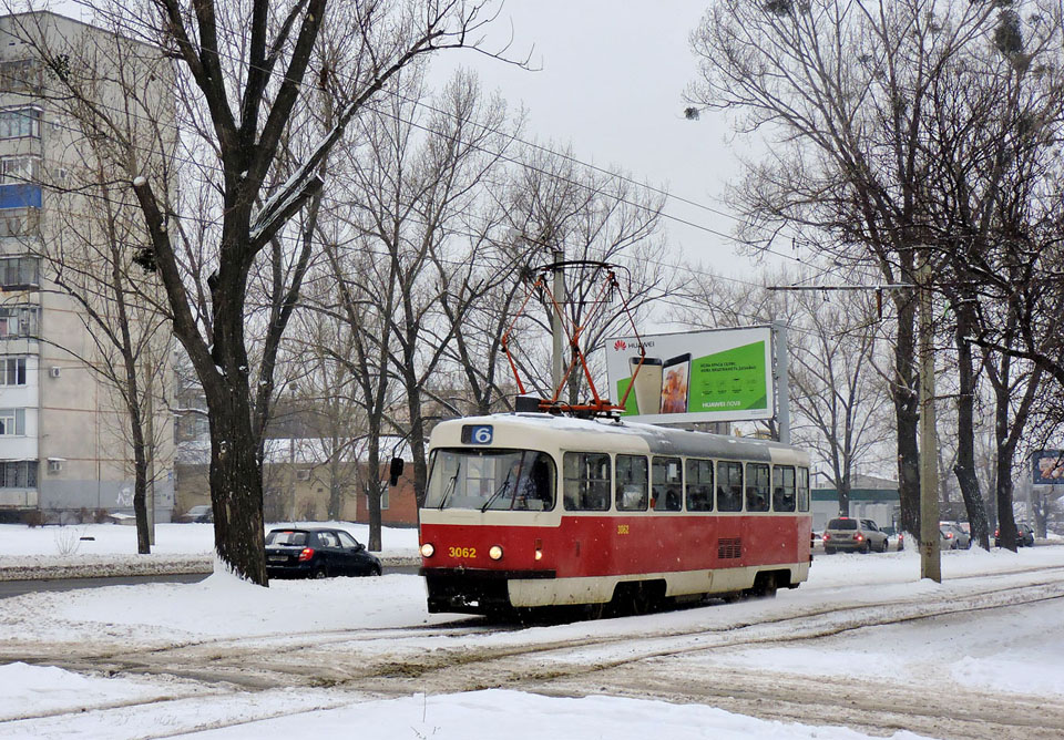 Tatra-T3SUCS #3062 6-го маршрута на Салтовском шоссе в районе улицы Артема Веделя