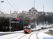 Tatra-T3SU #3063 20-го маршрута поднимается на Новоивановский мост со стороны улицы Клочковской