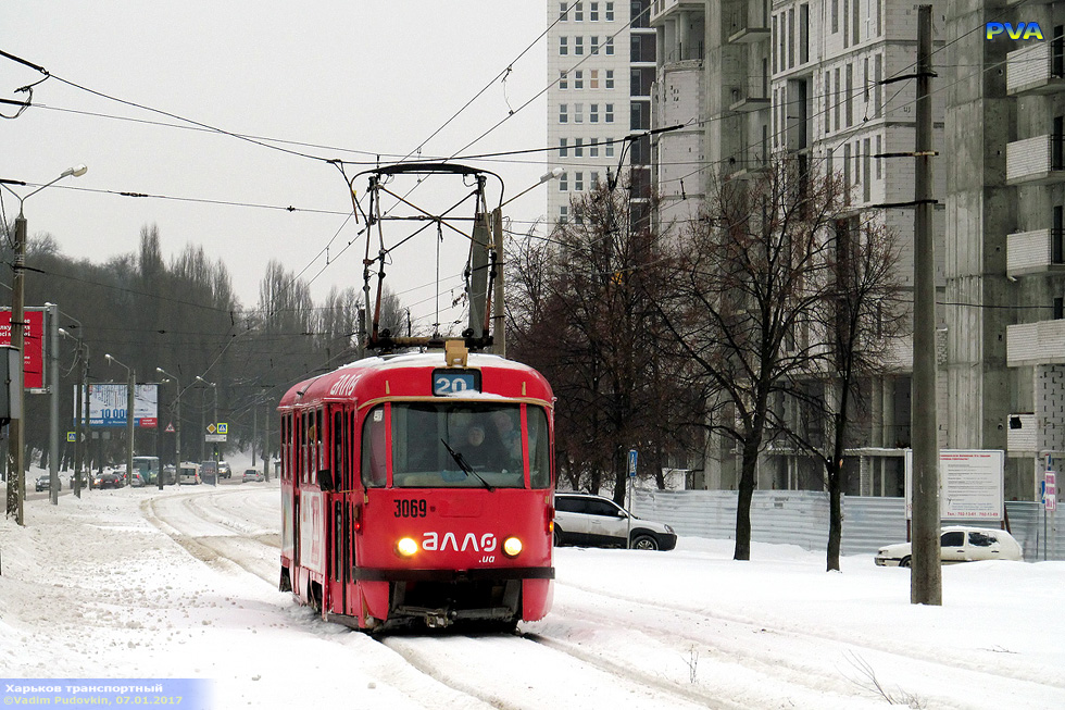 Tatra-T3SU #3069 20-го маршрута на улице Клочковской в районе улицы Павловской