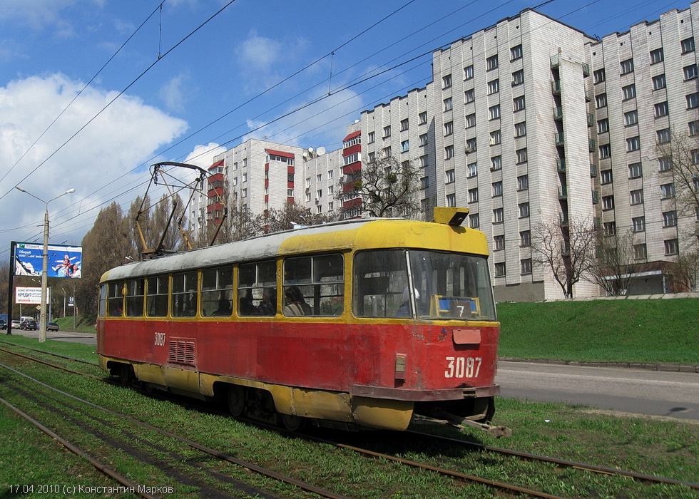 Tatra-T3SU #3087 7-го маршрута на улице Клочковской в районе конечной станции "Улица Новгородская"