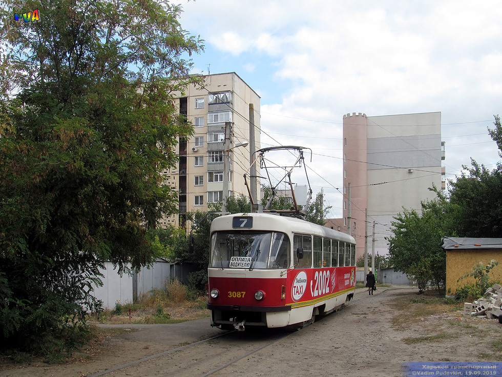 Tatra-T3SUCS #3087 7-го маршрута на улице Пахаря прибыл на конечную "Новоселовка"
