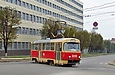 Tatra-T3SU #3095 6-го маршрута поворачивает с улицы Плехановской на улицу Морозова (следует изменённым маршрутом)