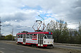 Tatra-T3M #8070 8-го маршрута на улице Морозова спускается с Юмтовского путепровода