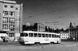 Tatra-T3SU #239-240 15-го маршрута поворачивает с площади Розы Люксембург на Пролетарскую площадь