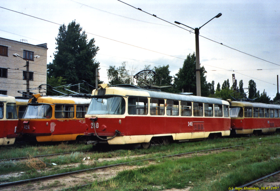 Tatra-T3SU #240 в открытом парке Октябрьского трамвайного депо