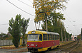 Tatra-T3SU #393 20-го маршрута пересекает выезд с Кузнецкого переулка