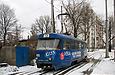 Tatra-T3SU #400 9-го маршрута на конечной станции "Новоселовка" следует по улице Лютовской