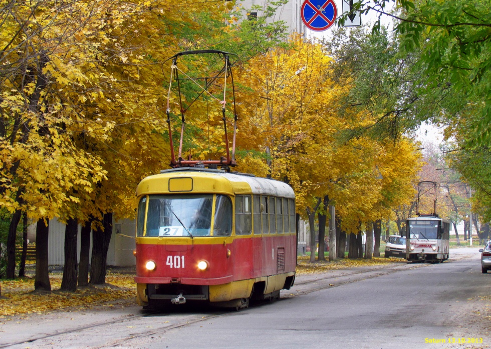 Tatra-T3SU #401 27-го маршрута на улице Кошкина