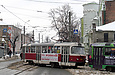 Tatra-T3SU #402 в составе системы #401-402 3-го маршрута поворачивает с улицы Гольдберговской в Рыбасовский переулок