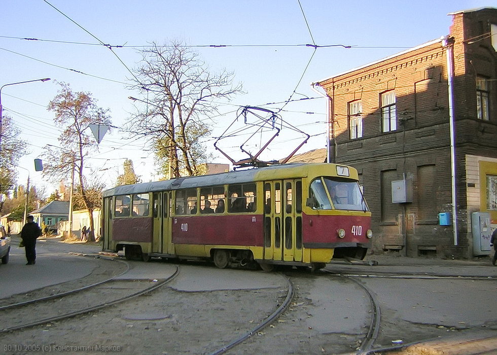 Tatra-T3SU #410 7-го маршрута на перекрестке улиц Кривомазова и Октябрьской Революции