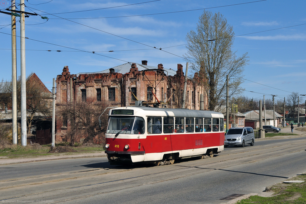 Tatra-T3SUCS #410 6-го маршрута на улице Академика Павлова в районе Конюшенного переулка