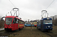 T3-ВПА #4110 и Tatra-T3SU #460 20-го маршрута на конечной станции "Ул. Новгородская"