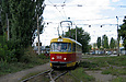 Tatra-T3SU #560 16-го маршрута прибывает на конечную станцию "Льва Толстого"