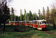 Tatra-T3SU #592-593-594 23-го маршрута заходит на конечную "Плиточный завод"