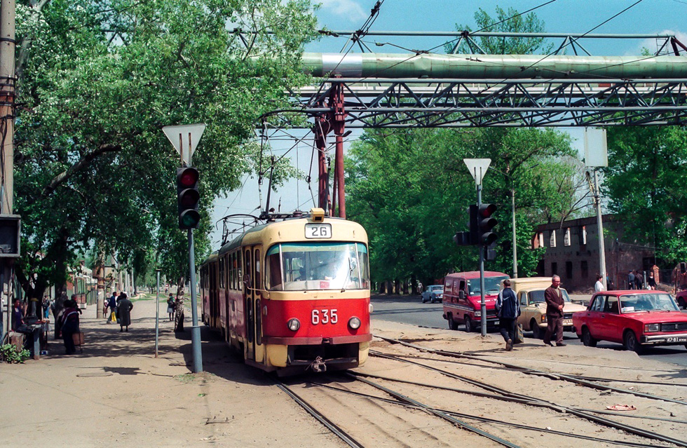 Tatra-T3SU #635-636 26-го маршрута на улице Шевченко возле станции метро "Киевская"