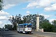 Tatra-T3SU #667 27-го маршрута на улице Москалевской спускается с Основянского моста