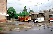 Tatra-T3SU #961 1-го маршрута поворачивает с улицы Чеботарской на улицу Красноармейскую