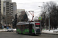 Т3-ВПНП #575 27-го маршрута поворачивает с улицы Плехановской на улицу Молочную