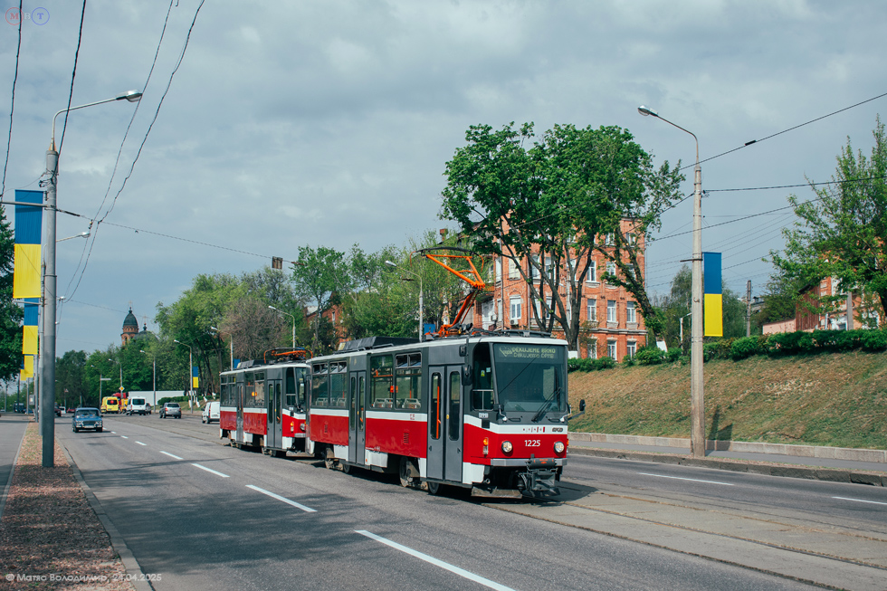 Tatra-T6A5 #1225-1226 на вулиці Полтавський Шлях в районі вулиці Семінарської
