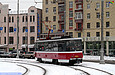 Tatra-T6A5 #4543 6-го маршрута поворачивает с Сергиевской площади на Павловскую площадь