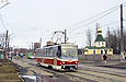 Tatra-T6B5 #4527 27-го маршрута на улице Октябрьской Революции подъезжает к конечной станции "Новожаново"