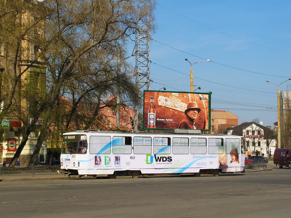 Tatra-T6B5 #4569 5-го маршрута на Московском проспекте в районе Харьковской набережной
