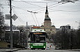 Богдан-Т70117 #2624 11-го маршрута на Соборном спуске перед поворотом на улицу Университетскую