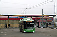 Богдан-Т70117 #2642 47-го маршрута разворачивается на терминале возле станции метро "Героев труда"