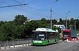 Богдан-Т70117 #2649 19-го маршрута на проспекте Льва Ландау поднимается на Коммунальный путепровод