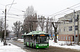 Богдан-Т70117 #3621 13-го маршрута на улице Свистуна пересекает трамвайную линию