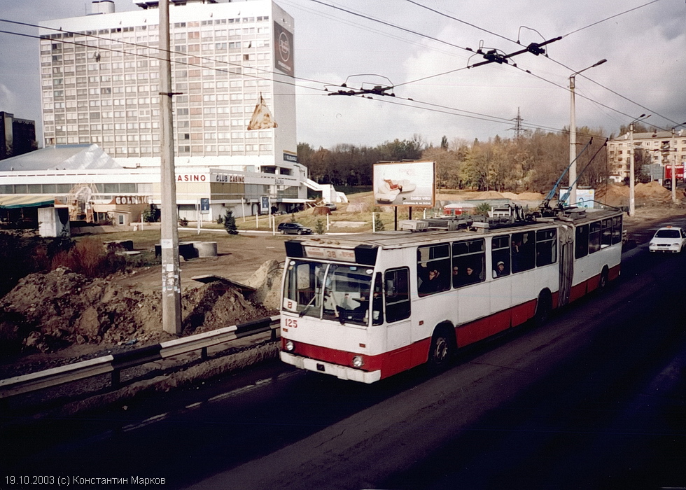 DAC-217E #125 8-го маршрута на проспекте Ленина возле строящейся станции метро "Ботанический Сад"