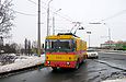 КТГ-1 #020 на проспекте 50-летия СССР поворачивает с  Коммунального путепровода в сторону Московского проспекта