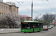 ЛАЗ-Е183А1 #2102 27-го маршрута на Ново-Баварском проспекте подъезжает к остановке "Улица Шульженко"
