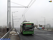 ЛАЗ-Е183А1 #2103 35-го маршрута на проспекте Льва Ландау следует по Коммунальному путепроводу